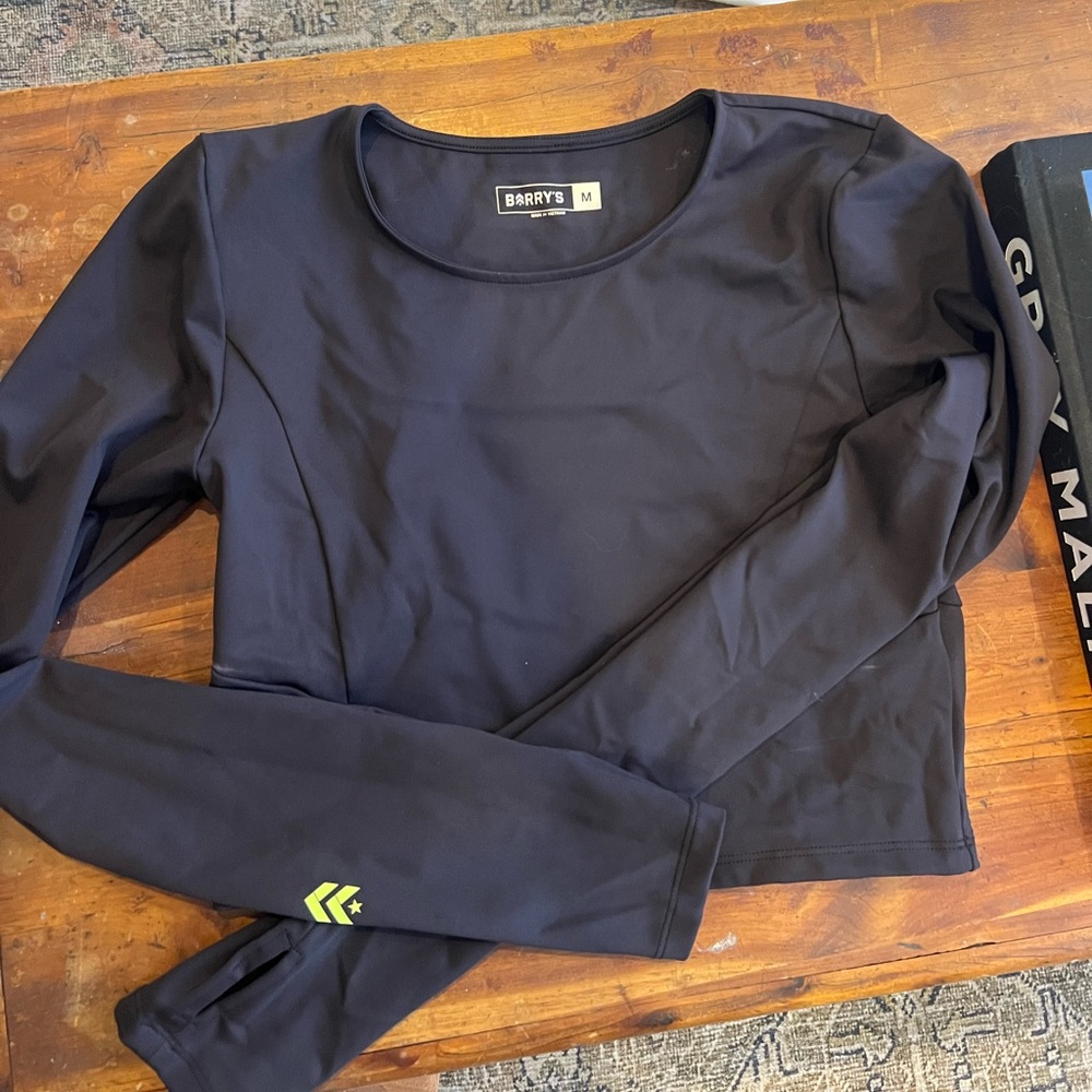Barry’s bootcamp Long sleeve crop top